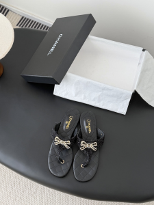 Chanel Bowknot Black Tweed Thong Sandals Shoes Chanel Bowknot Black Tweed Thong Sandals Shoes