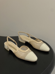 Chanel CC Beige Mesh and Leather Slingback Ballet Flats Shoes Chanel CC Beige Mesh and Leather Slingback Ballet Flats Shoes