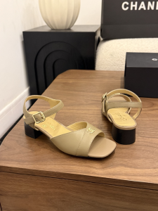 Chanel CC Logo Gray Leather Sandals Shoes Chanel CC Logo Gray Leather Sandals Shoes