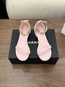 Chanel CC Logo Pink Leather Sandals Shoes with Ankle Strap Chanel CC Logo Pink Leather Sandals Shoes with Ankle Strap