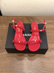 Chanel CC Pearl Red Leather Flat Sandals Shoes Chanel CC Pearl Red Leather Flat Sandals Shoes