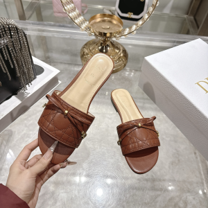 Dior Cannage Flat Slide Sandals Shoes Brown Quilted Cannage Lambskin Dior Cannage Flat Slide Sandals Shoes Brown Quilted Cannage Lambskin