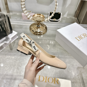 Dior Jadior Beige Patent Calfskin Leather Ballet Flats Shoes 30MM Dior Jadior Beige Patent Calfskin Leather Ballet Flats Shoes 30MM