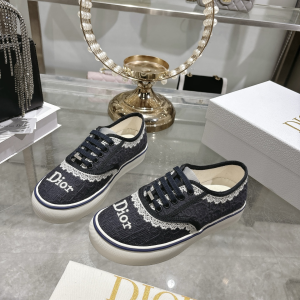Dior Saltwind Sneakers Shoes Blue Dior Oblique Embroidered Cotton and White Lace Dior Saltwind Sneakers Shoes Blue Dior Oblique Embroidered Cotton and White Lace