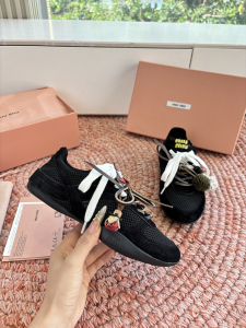 Miu Miu New Balance 530 SL Black Suede Leather and Mesh Sneakers Shoes Miu Miu New Balance 530 SL Black Suede Leather and Mesh Sneakers Shoes