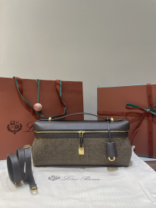 Loro Piana Extra Softy L33 Top Handle Shoulder Crossbody Bag Dark Brown Wish Wool and Cashmere Loro Piana Extra Softy L33 Top Handle Shoulder Crossbody Bag Dark Brown Wish Wool and Cashmere