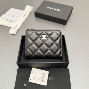 Chanel CC Zip Around Wallet Black quilted Lambskin leather Chanel CC Zip Around Wallet Black quilted Lambskin leather