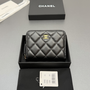 Chanel Classic Zip Coin Purse Wallet Black quilted Lambskin leather Chanel Classic Zip Coin Purse Wallet Black quilted Lambskin leather