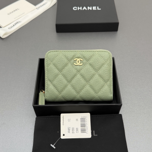 Chanel Classic Zip Coin Purse Wallet Light Green quilted Cavier leather Chanel Classic Zip Coin Purse Wallet Light Green quilted Cavier leather
