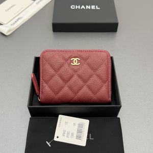 Chanel Classic Zip Coin Purse Wallet Red quilted caviar leather Chanel Classic Zip Coin Purse Wallet Red quilted caviar leather