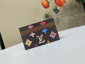 Louis Vuitton Double Card Holder Wallet Chocolate Monogram Donuts Canvas Louis Vuitton Double Card Holder Wallet Chocolate Monogram Donuts Canvas