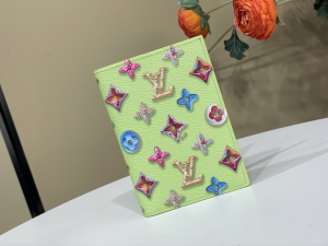 Louis Vuitton Passport Cover Wallet Light Green Monogram Donuts Canvas Louis Vuitton Passport Cover Wallet Light Green Monogram Donuts Canvas