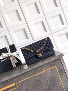 Chanel Dark Blue Denim Medium Flap Shoulder Bag Chanel Dark Blue Denim Medium Flap Shoulder Bag