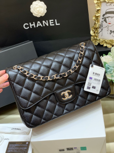 Chanel Vip Vintage Jumbo Double Flap Shoulder Bag Black Quilted Caviar Leather Chanel Vip Vintage Jumbo Double Flap Shoulder Bag Black Quilted Caviar Leather