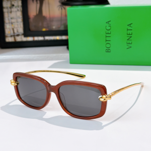 Bottega Veneta Knot Rectangular Luxury Eyewear Sunglasses BV1440S Gray Red Bottega Veneta Knot Rectangular Luxury Eyewear Sunglasses BV1440S Gray Red