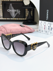 Chanel CC Heart Square Luxury Eyewear Sunglasses CH5517 Blue Black Chanel CC Heart Square Luxury Eyewear Sunglasses CH5517 Blue Black