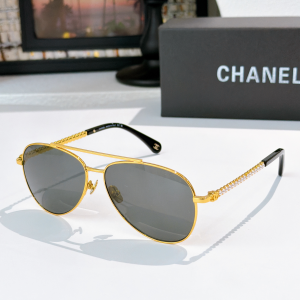 Chanel CC Pearls Pilot Luxury Eyewear Sunglasses CH5564 Gray Chanel CC Pearls Pilot Luxury Eyewear Sunglasses CH5564 Gray