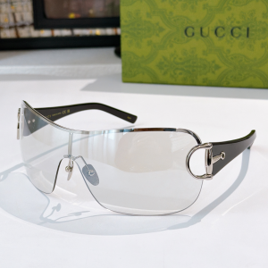 Gucci Frameless Mask Luxury Eyewear Sunglasses GG2174S Blue Black Gucci Frameless Mask Luxury Eyewear Sunglasses GG2174S Blue Black