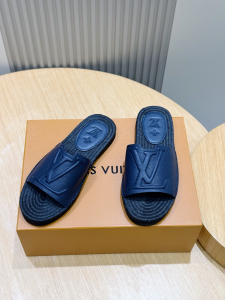 Louis Vuitton LV Portofino Flat Mule Slides Sandals Shoes Navy Blue Grained Calf Leather Louis Vuitton LV Portofino Flat Mule Slides Sandals Shoes Navy Blue Grained Calf Leather