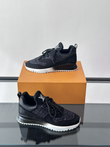 Louis Vuitton VNR Black Knit Fabric Lace Up Mens Sneakers Shoes Louis Vuitton VNR Black Knit Fabric Lace Up Mens Sneakers Shoes