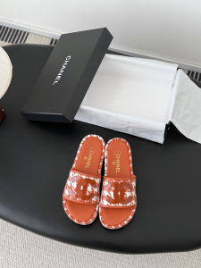 Chanel CC Logo Tweed Raffia Flat Slides Sandals Shoes Orange White Chanel CC Logo Tweed Raffia Flat Slides Sandals Shoes Orange White