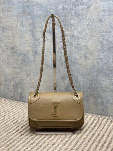 Saint Laurent Niki Mini Chain Shoulder Crossbody Bag Beige Grained Lambskin Leather Saint Laurent Niki Mini Chain Shoulder Crossbody Bag Beige Grained Lambskin Leather