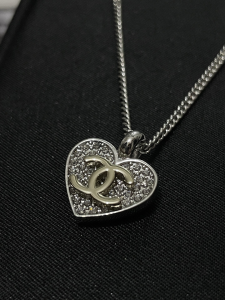 Chanel CC Logo Crystal Heart Pendant Necklaces Jewelry Chanel CC Logo Crystal Heart Pendant Necklaces Jewelry