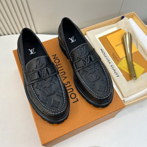 Louis Vuitton LV Major Loafers Shoes Black Monogram Embossed Calf Leather Louis Vuitton LV Major Loafers Shoes Black Monogram Embossed Calf Leather
