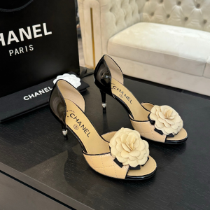 Chanel Camellia Flower High Heeled Sandals Beige Quilted and Black Patent Leather Chanel Camellia Flower High Heeled Sandals Beige Quilted and Black Patent Leather