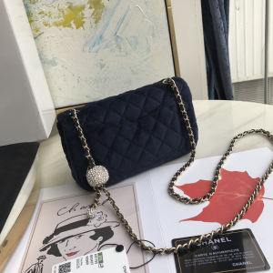 Luxury Womens Handbags Chanel Mini Velvet Flap Bag 20x13x7CM A118PP750 AA138863