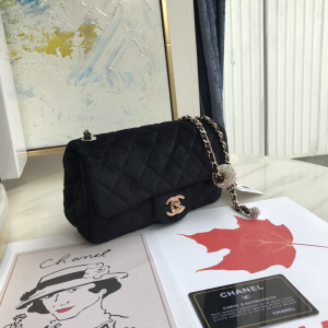 Luxury Womens Handbags Chanel Mini Velvet Flap Bag 20x13x7CM A118PP750 AA138865