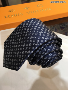 Luxury Mens Ties Louis Vuitton Monogram Classic Silk Tie Blue A151PP140 AA145445