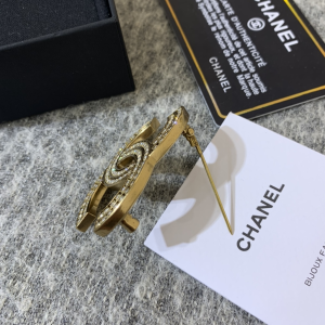 Luxury Womens Jewelry Chanel Crystals CC Logo Brooch A152PP130 AA145487