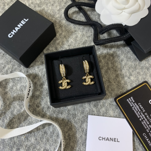 Luxury Womens Jewelry Chanel Crystals CC Logo Earrings A152PP120 AA145489
