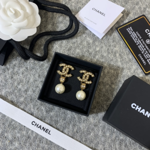 Luxury Womens Jewelry Chanel Crystals CC Logo Pearl Drop Earrings A152PP120 AA145490