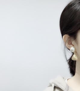 Luxury Womens Jewelry Chanel Gold CC Tringle Earrings A152PP120 AA145486