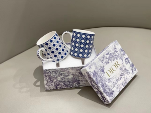 Luxury Home Tabletop Kitchen Dior Set of Two Mugs A201PP280 AA145651