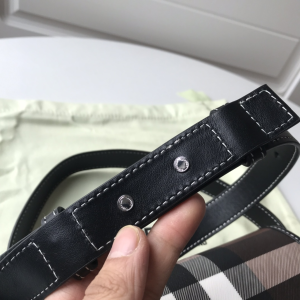 Luxury Mens Handbags Burberry Check E Canvas Messenger Bag 22x1x7CM A197PP450 AA145635