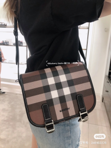 Luxury Mens Handbags Burberry Check E Canvas Messenger Bag 22x1x7CM A197PP450 AA145635