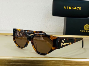 Versace Luxury Fashion Sunglasses VE4386 