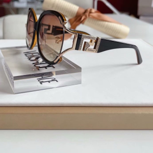 Versace Luxury Fashion Sunglasses VE5175 