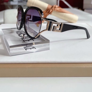 Versace Luxury Fashion Sunglasses VE5175 