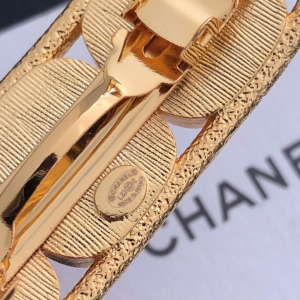 Luxury Womens Jewelry Chanel Gold CC Diamond Brooch A39PP135 AA145775