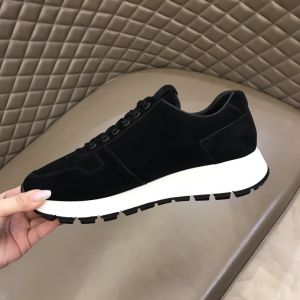 Luxury Mens Shoes Prada Black Suede Calfskin Mens Sneakers 38 To 45 A151PP480 AA146096