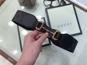 Gucci GG Supreme Black Leather and Horsebit Belt 