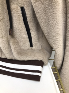 Luxury Womens Clothing Louis Vuitton Plucked Mink Hoodie SMLXL A154PP1280 AA146118