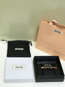 Luxury Womens Jewelry Miu Miu Plexiglas Crystal Hair Clip A152PP110 AA146110