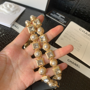 Luxury Womens Belts Chanel Crystals CC Logo Chain Belt A28PP240 AA146308