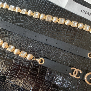Luxury Womens Belts Chanel Crystals CC Logo Chain Belt A28PP240 AA146308