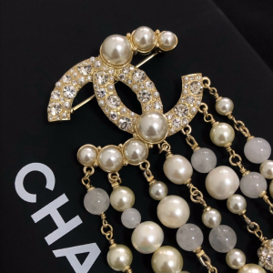Luxury Womens Jewelry Chanel Crystals CC Tassel Pearls Brooch A39PP200 AA146349